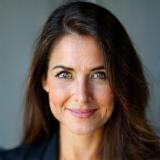 Headshot of instructor Ana Clara Mendes